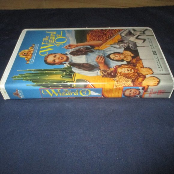 The Wizard of Oz (from 1939) MGM Family Edition (VHS, 1996) w/ Clamshell Case - Picture 5 of 7